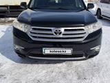 Toyota Highlander 2012 года за 13 500 000 тг. в Семей