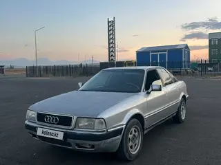 Audi 80
