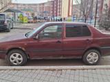 Volkswagen Vento 1994 года за 633 333 тг. в Тараз – фото 2