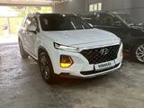 Hyundai Santa Fe 2020 годаfor14 800 000 тг. в Алматы – фото 2