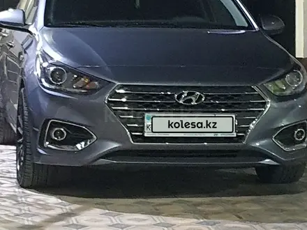 Hyundai Accent 2018 года за 7 300 000 тг. в Шымкент – фото 2