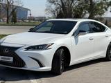 Lexus ES 250 2020 года за 21 500 000 тг. в Шымкент