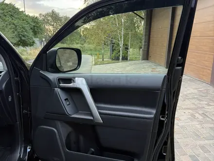 Toyota Land Cruiser Prado 2023 года за 34 500 000 тг. в Алматы – фото 18