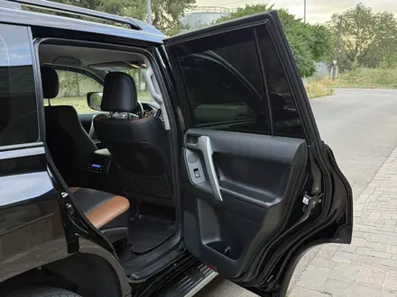 Toyota Land Cruiser Prado 2023 года за 34 500 000 тг. в Алматы – фото 20