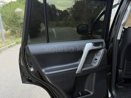 Toyota Land Cruiser Prado 2023 года за 34 500 000 тг. в Алматы – фото 23