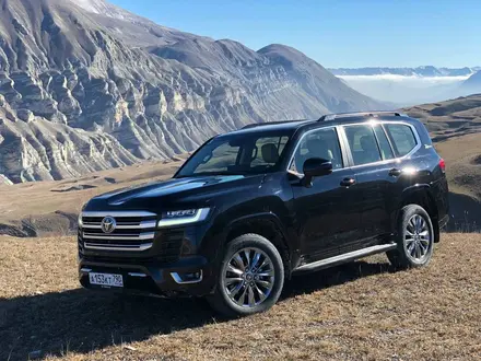 Бампер новый оригинал lc 300 за 100 700 тг. в Караганда