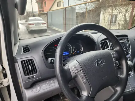 Hyundai Starex 2018 года за 15 300 000 тг. в Алматы – фото 11