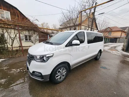 Hyundai Starex 2018 года за 15 300 000 тг. в Алматы – фото 19