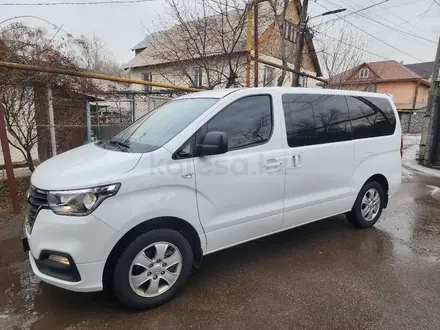 Hyundai Starex 2018 года за 15 300 000 тг. в Алматы – фото 4