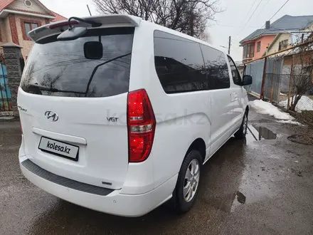 Hyundai Starex 2018 года за 15 300 000 тг. в Алматы – фото 5