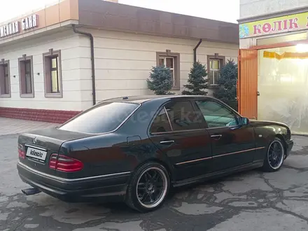 Mercedes-Benz E 280 1998 года за 2 799 999 тг. в Алматы – фото 2