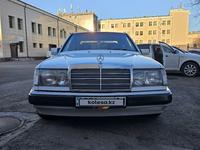 Mercedes-Benz E 200 1991 года за 2 200 000 тг. в Астана