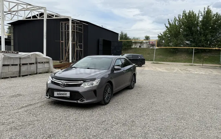 Toyota Camry 2016 года за 10 000 000 тг. в Алматы