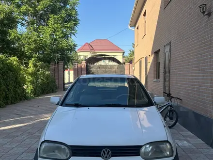 Volkswagen Golf 1993 года за 750 000 тг. в Шымкент