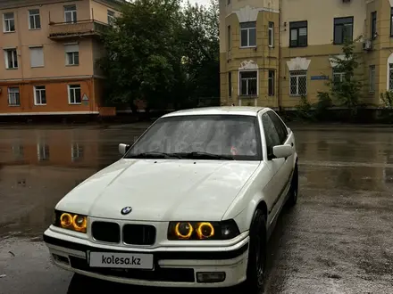 BMW 320 1992 года за 1 000 000 тг. в Актобе