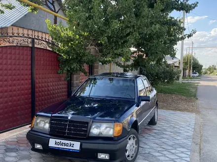 Mercedes-Benz E 220 1991 годаүшін1 300 000 тг. в Алматы