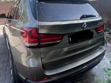 BMW X5 2016 года за 18 000 000 тг. в Алматы – фото 2