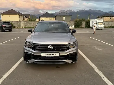 Volkswagen Tiguan 2022 года за 16 000 000 тг. в Алматы