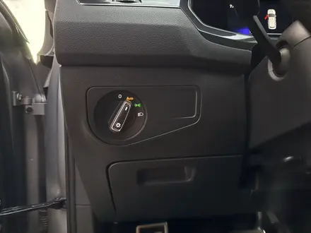 Volkswagen Tiguan 2022 года за 16 000 000 тг. в Алматы – фото 13