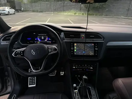 Volkswagen Tiguan 2022 года за 16 000 000 тг. в Алматы – фото 15