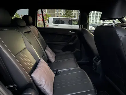 Volkswagen Tiguan 2022 года за 16 000 000 тг. в Алматы – фото 18