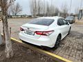 Toyota Camry 2021 годаfor15 120 000 тг. в Актобе – фото 5