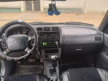 Toyota RAV4 1998 года за 1 300 000 тг. в Атырау – фото 8