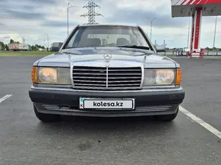 Mercedes-Benz 190