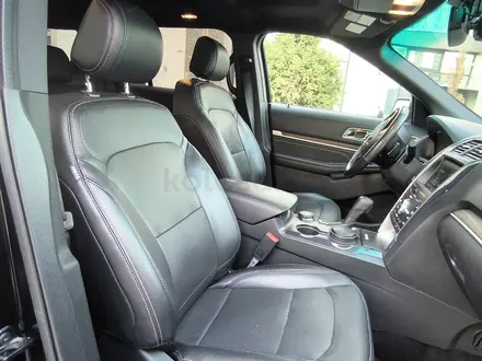 Ford Explorer 2016 года за 12 500 000 тг. в Алматы – фото 19