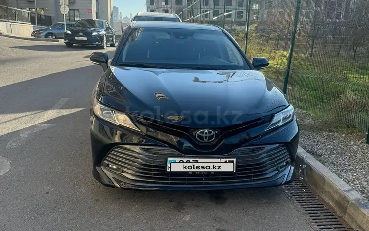 Toyota Camry 2020 года за 12 700 000 тг. в Шымкент