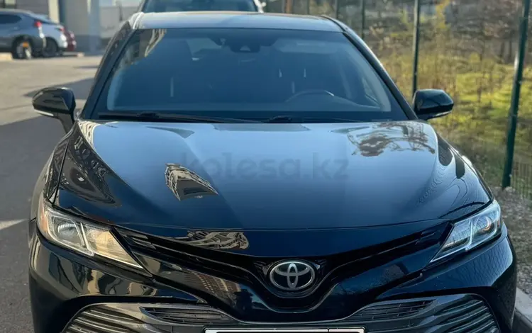 Toyota Camry 2020 годаfor12 700 000 тг. в Шымкент