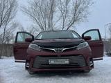 Toyota Sienna 2017 года за 14 200 000 тг. в Астана – фото 2