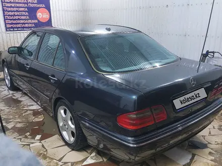 Mercedes-Benz E 320 2001 года за 4 500 000 тг. в Кызылорда – фото 3