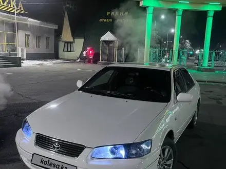 Toyota Camry 1997 года за 3 800 000 тг. в Астана