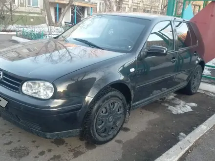 Volkswagen Golf 1998 года за 2 100 000 тг. в Астана