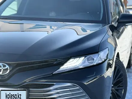 Toyota Camry 2019 года за 13 800 000 тг. в Караганда – фото 3