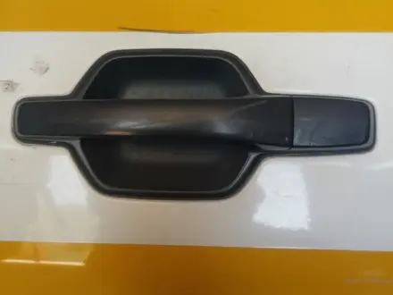 Ручка двери наружная задняя на Mitsubishi Pajero 4 V90 за 15 000 тг. в Алматы