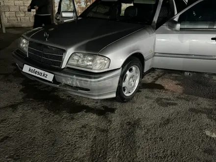 Mercedes-Benz C 280 1993 года за 2 500 000 тг. в Жанаозен – фото 2