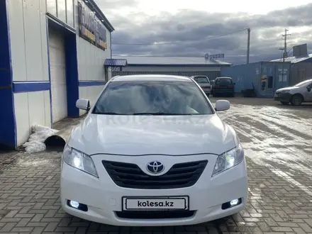 Toyota Camry 2008 года за 3 800 000 тг. в Уральск