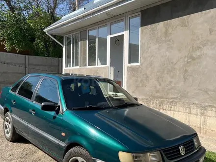 Volkswagen Passat 1997 года за 1 700 000 тг. в Тараз