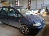 Volkswagen Sharan 1995 годаfor1 800 000 тг. в Петропавловск – фото 4