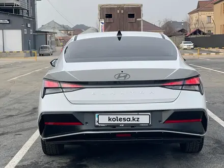 Hyundai Elantra 2023 года за 8 000 000 тг. в Шымкент – фото 4