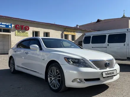 Lexus LS 600h 2009 годаүшін9 800 000 тг. в Астана – фото 24