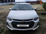 Chevrolet Onix 2023 года за 7 300 000 тг. в Актобе – фото 5