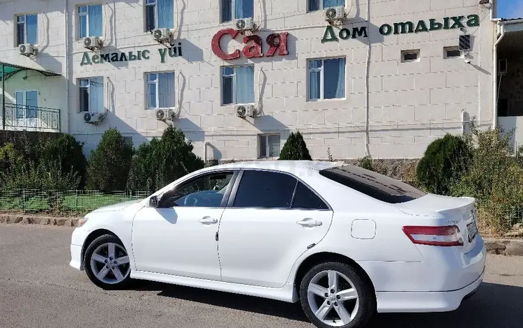 Toyota Camry 2008 годаfor6 200 000 тг. в Жанаозен