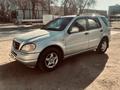 Mercedes-Benz ML 320 2000 года за 2 600 000 тг. в Байконыр