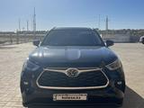Toyota Highlander 2022 года за 20 000 000 тг. в Актобе – фото 2