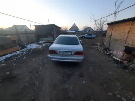 Mercedes-Benz E 320 1997 года за 3 300 000 тг. в Алматы – фото 4