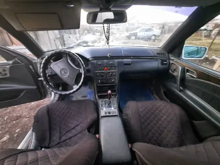 Mercedes-Benz E 320 1997 года за 3 300 000 тг. в Алматы – фото 7