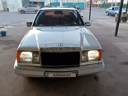 Mercedes-Benz E 230 1990 года за 1 100 000 тг. в Шымкент – фото 16
